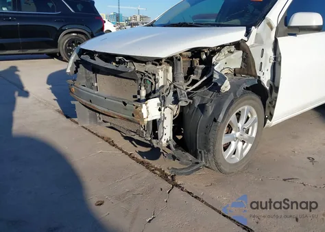 2014 Nissan Versa 1.6 Sv из США, поврежденный, VIN 3N1CN7AP0EL853370